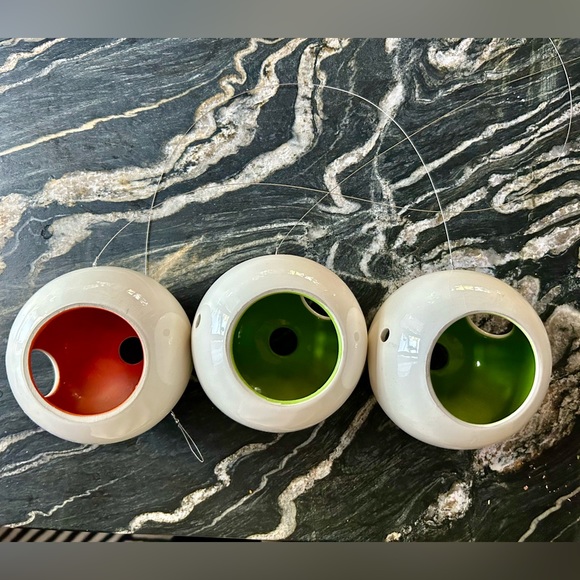 Set of 3 vintage MCM decorative hanging spheres white orange green / like new - Picture 3 of 5